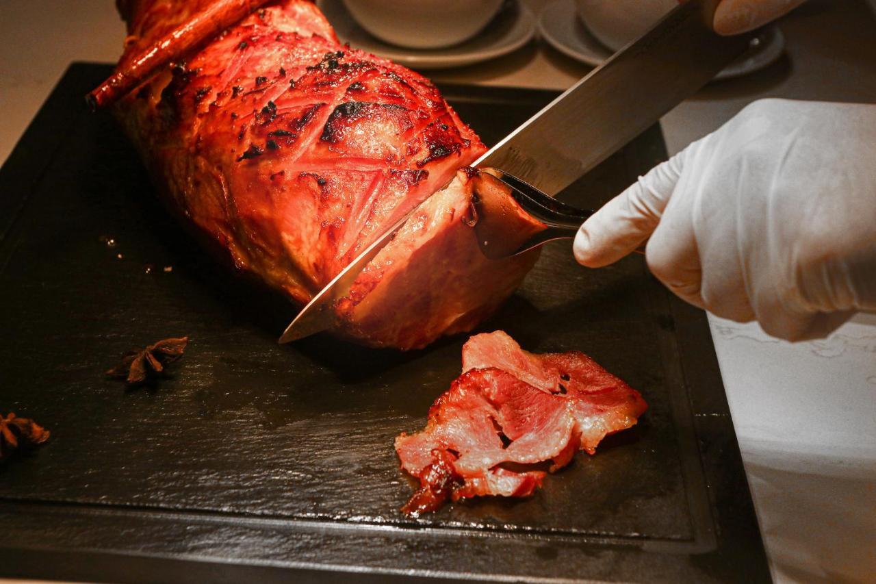 Chatrium Grand Bangkok Dış mekan fotoğraf Slicing ham