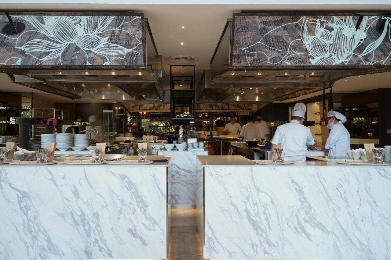 Chatrium Grand Bangkok Dış mekan fotoğraf The kitchen at the restaurant