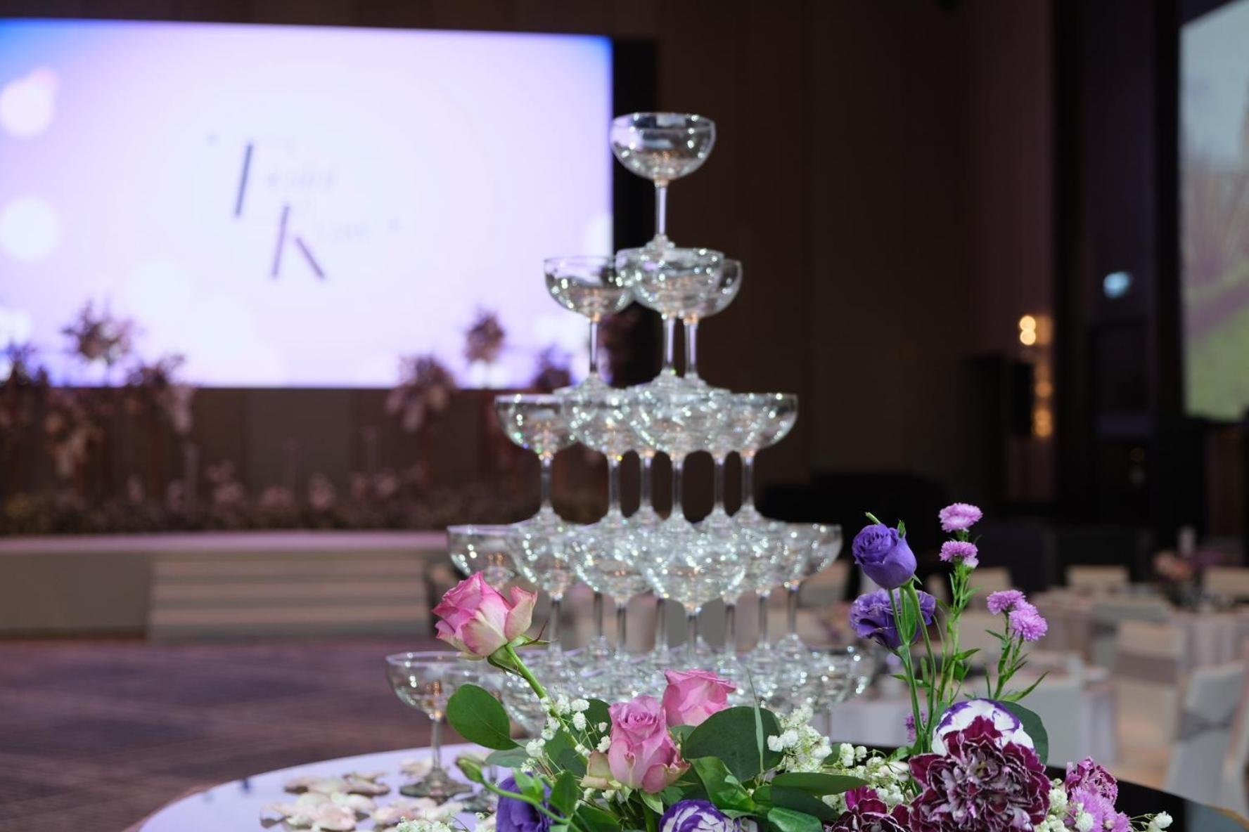 Chatrium Grand Bangkok Dış mekan fotoğraf Champagne fountain